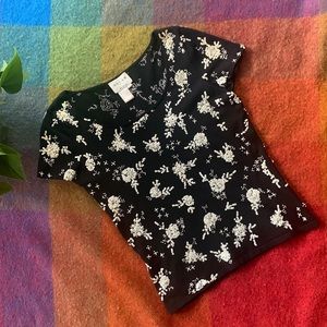 Oscar de la Renta beaded short sleeve beaded top, size small